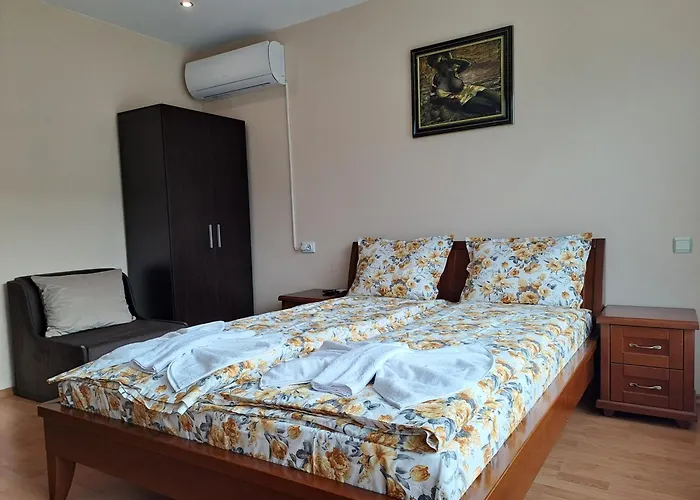 луксозна къща лешниците с.младежко Villa