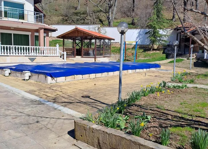 луксозна къща лешниците с.младежко Villa Mladezhko