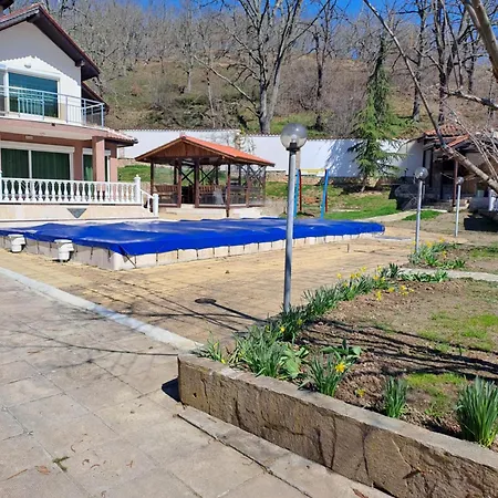 луксозна къща лешниците с.младежко Villa Mladezhko