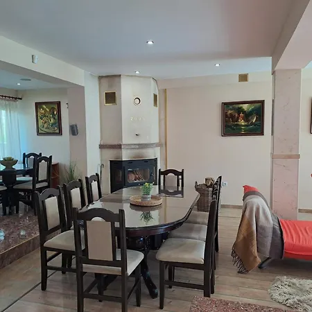 луксозна къща лешниците с.младежко Villa Mladezhko