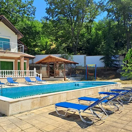 Villa луксозна къща лешниците с.младежко *