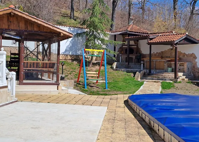 луксозна къща лешниците с.младежко * Mladezsko